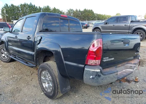 2010 Toyota Tacoma Base V6 z USA, uszkodzony, nr VIN 3TMLU4EN2AM043993
